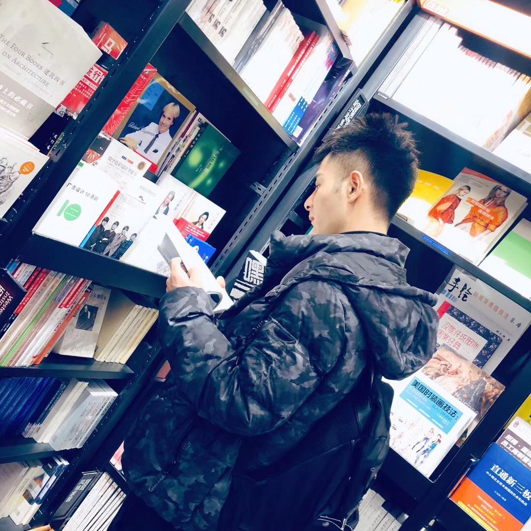 侯侯