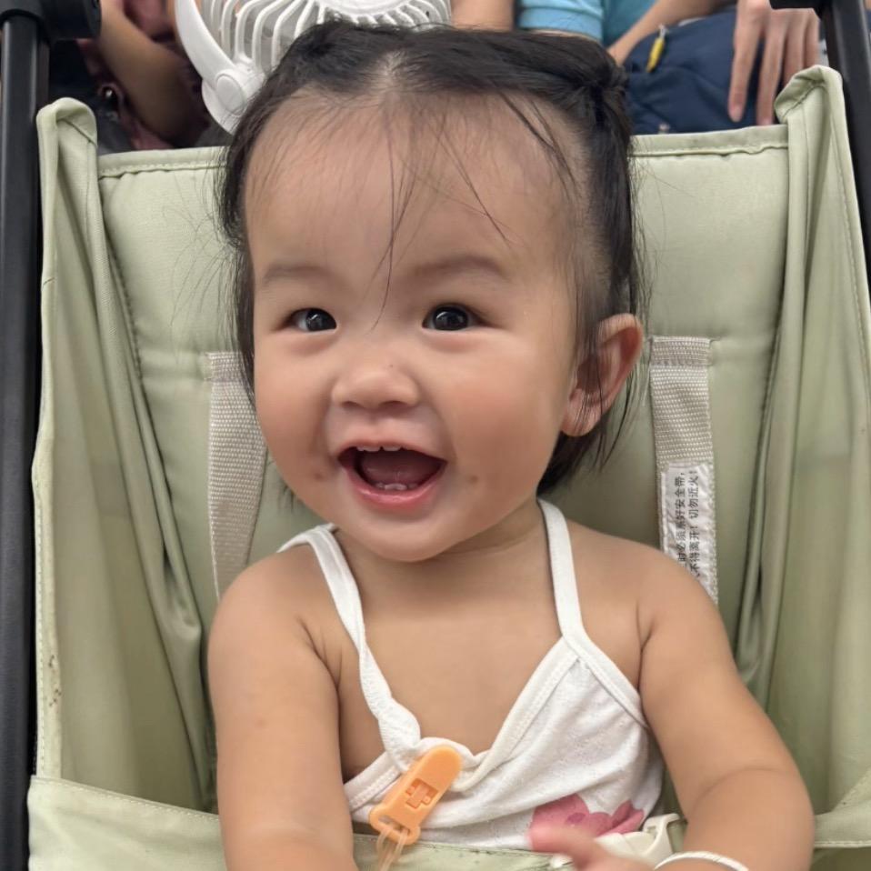 小妍子哈