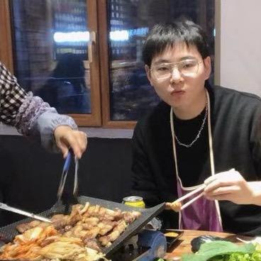 留韩七年回长岭开烤肉店胡