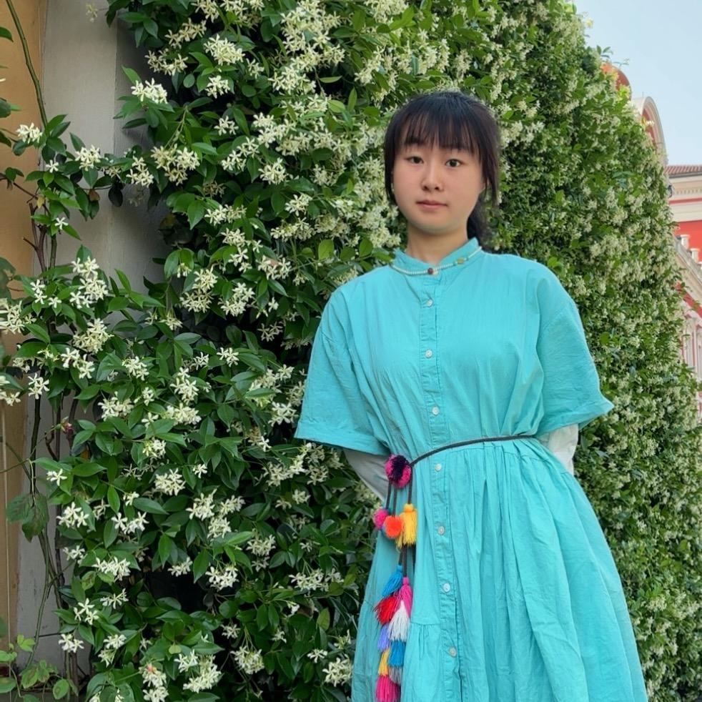 兰兰精灵  化妆作品在@艺美彩妆