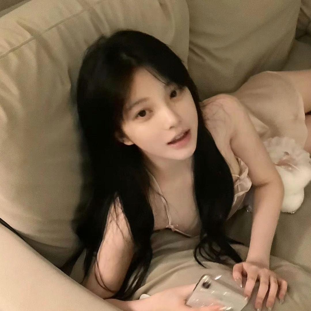 才不是洛小7