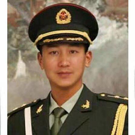 🥀᭄半醒半醉꧔ꦿᩚ半浮生💕单身