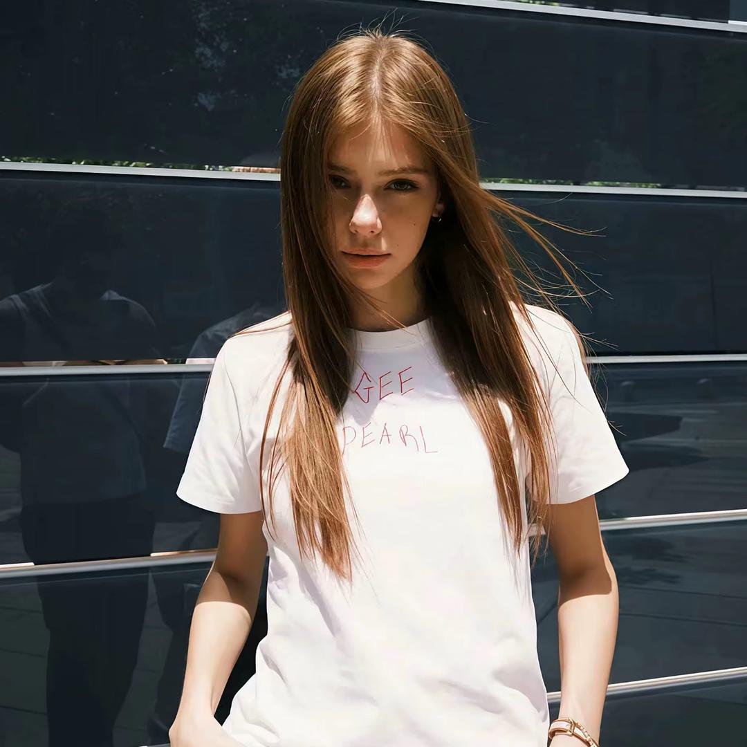 美女困ᶠᵘᶠᵘ