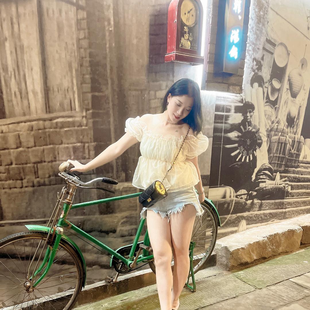 袁菇凉👧🏼《演出、化妆、婚庆》