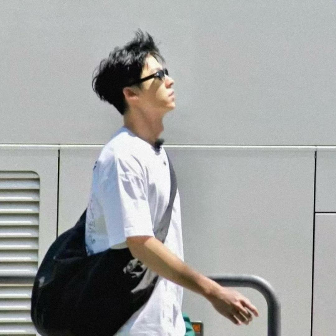 小游同学