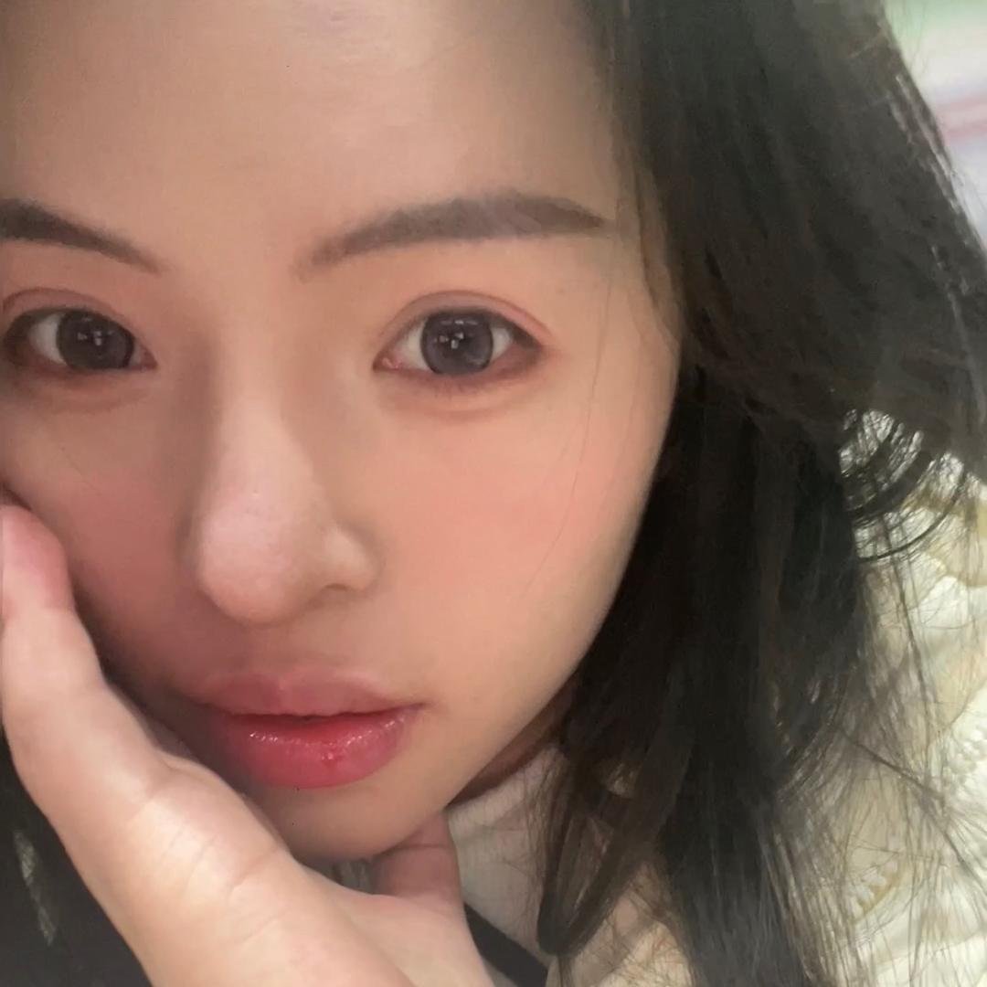 就吃一口.