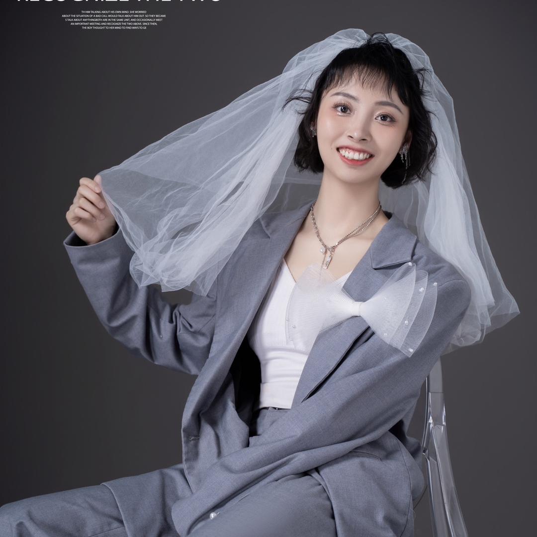 小周同学卖童装