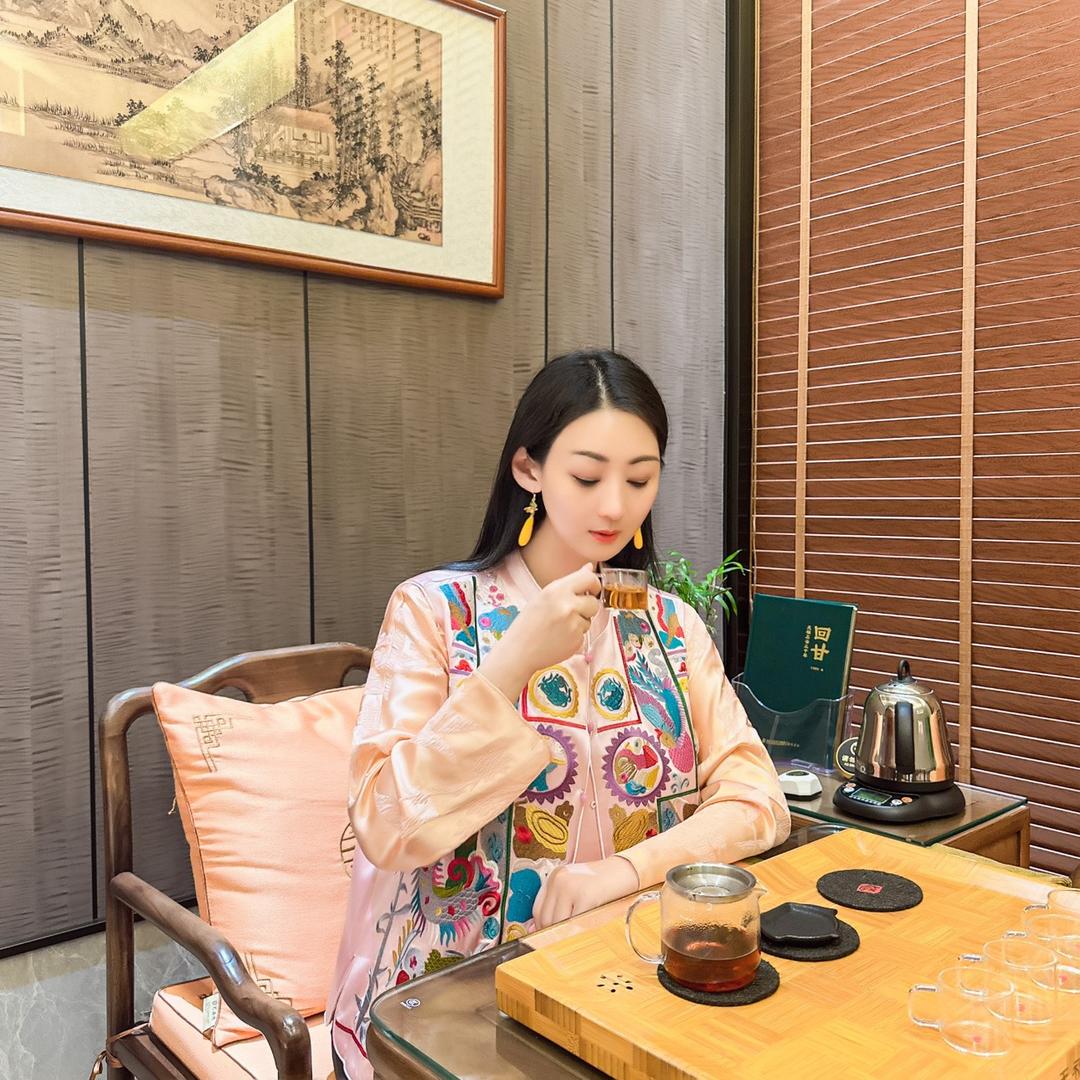 钰莹新中式香云纱服饰