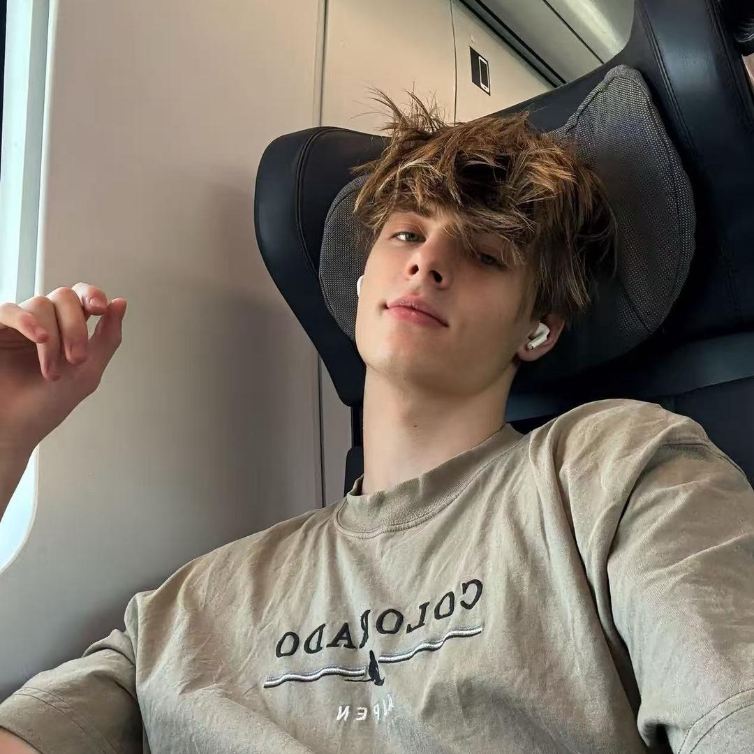 看我不顺眼你修养有问题