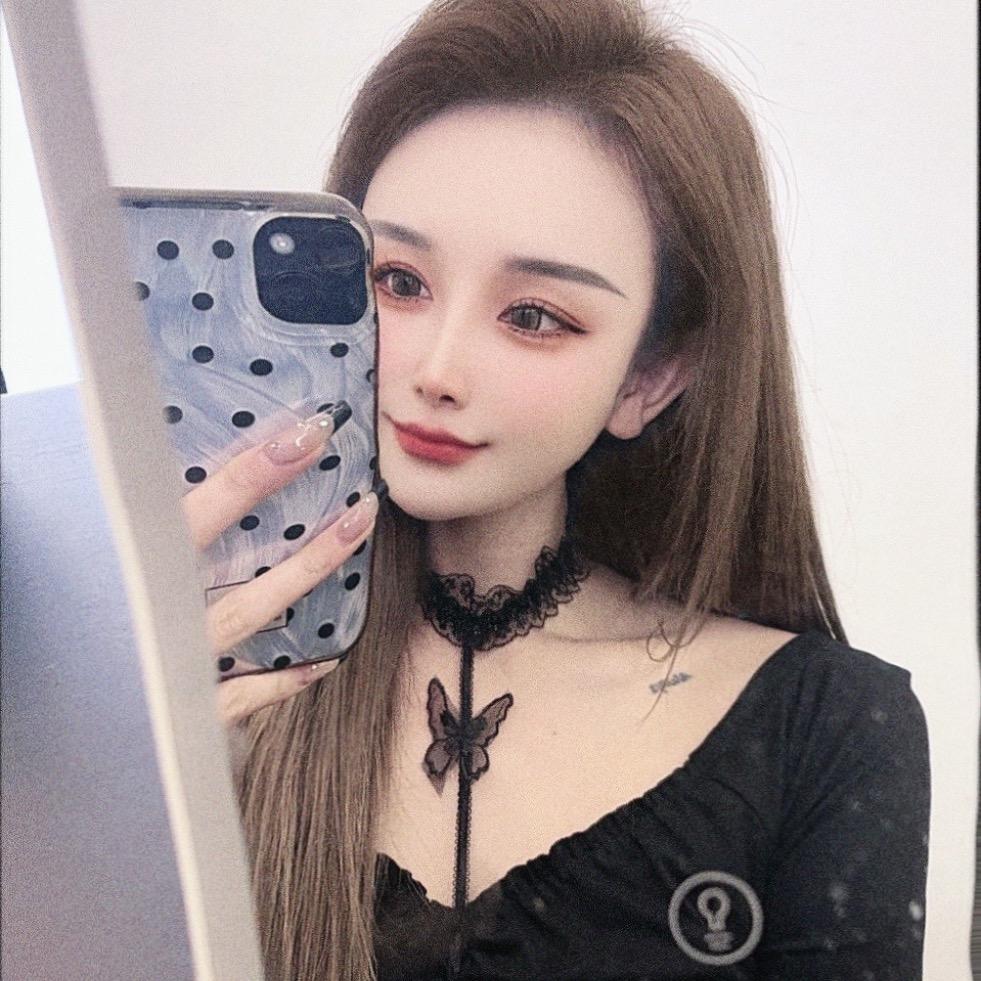 F💋F