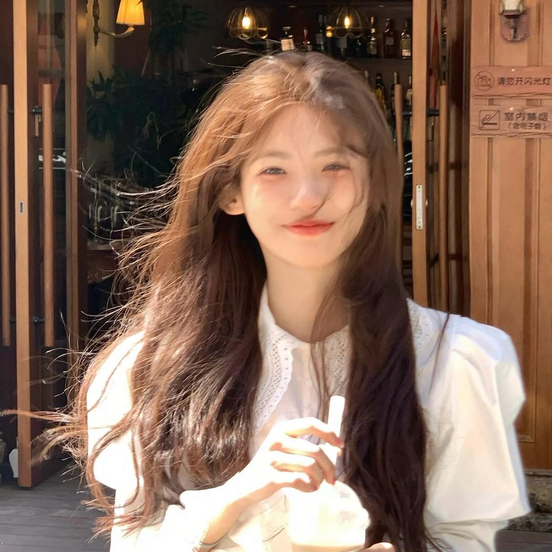 intoyou女主唇泥线上直发