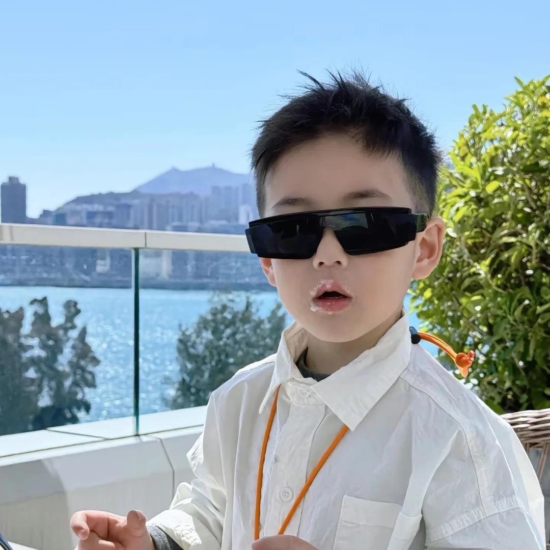 AA
