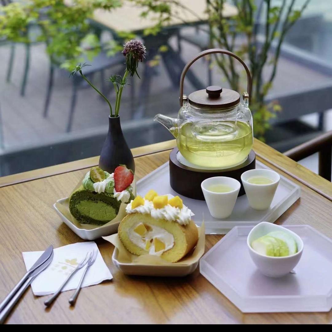 上官青椰