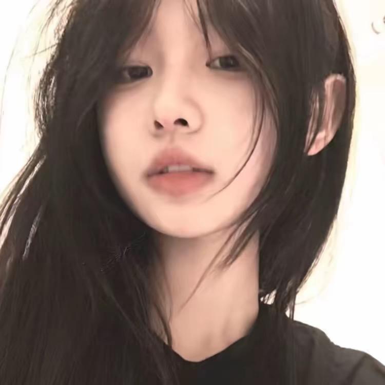 魏佳琦.