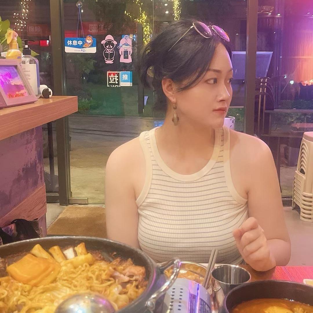 含含爱美食（鱼籽狂热爱好者）