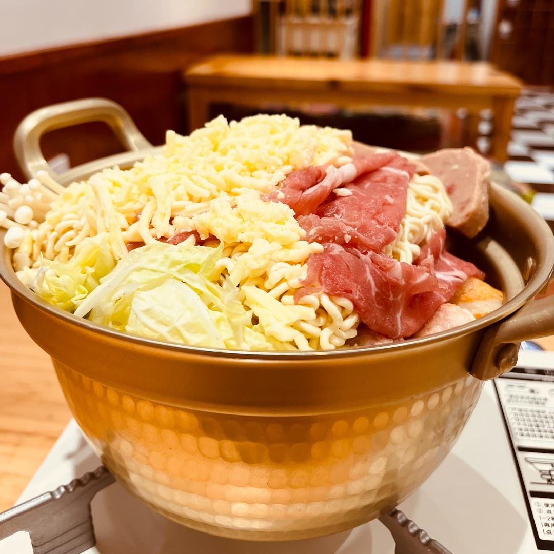 刘三顺石锅拌饭🍅