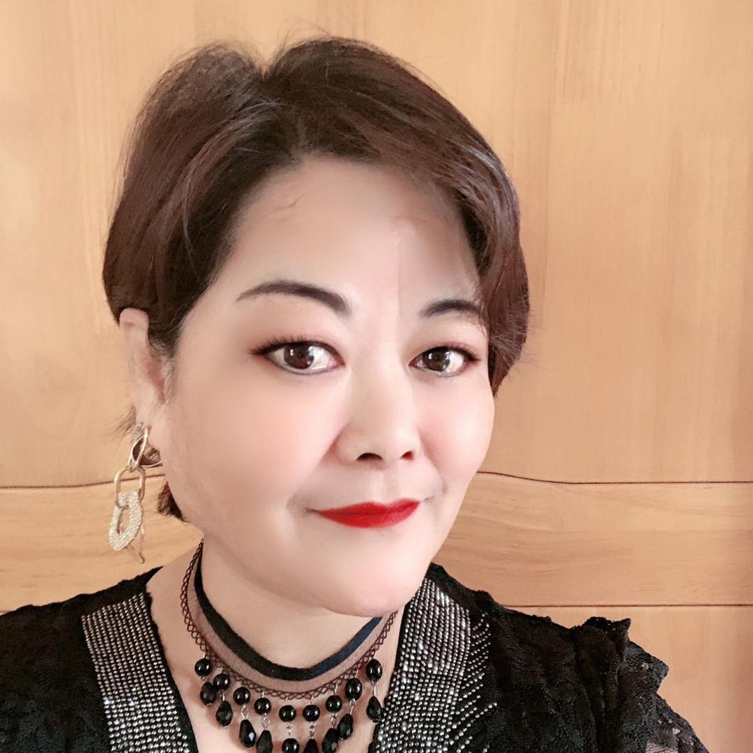 🌷快乐的玲姐🌷