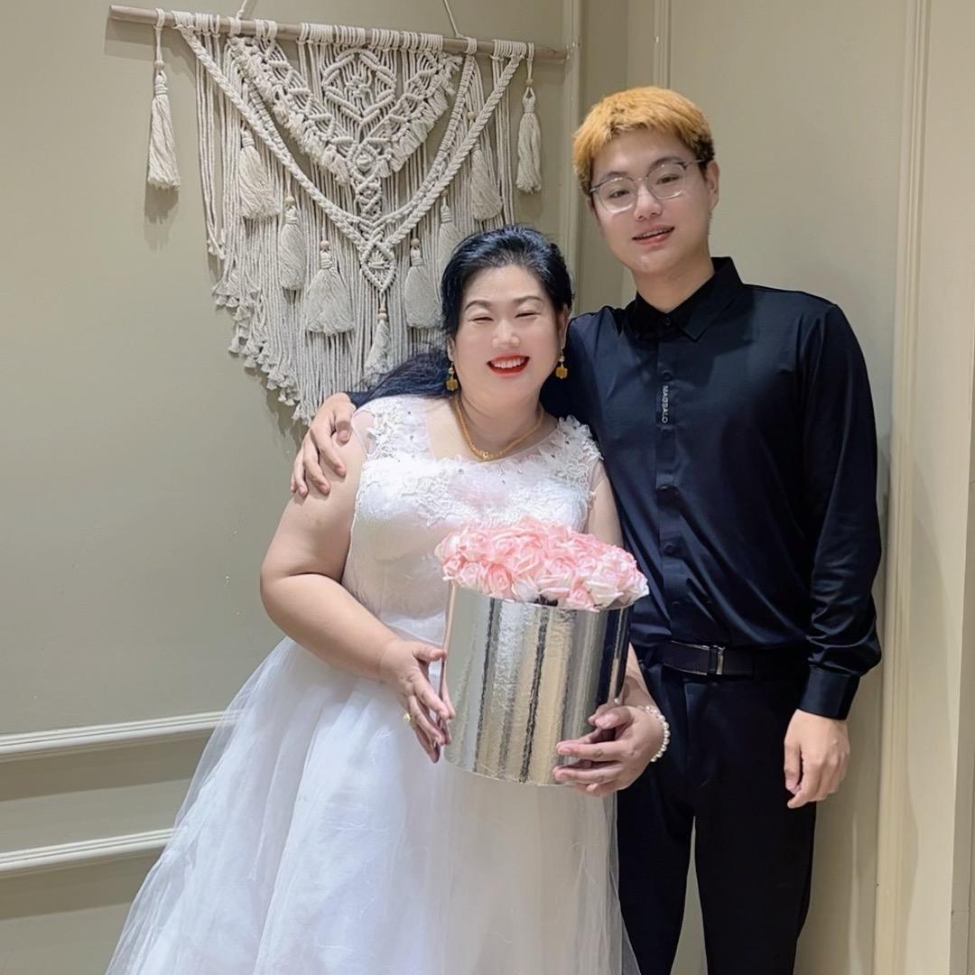 莲姐和凯文的日常记录