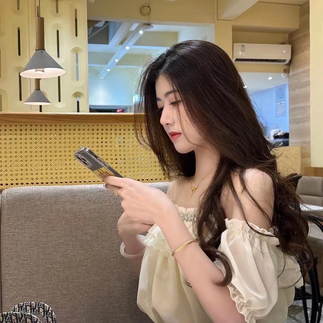 敏敏在这