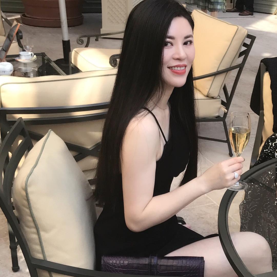 萌娜丽莎