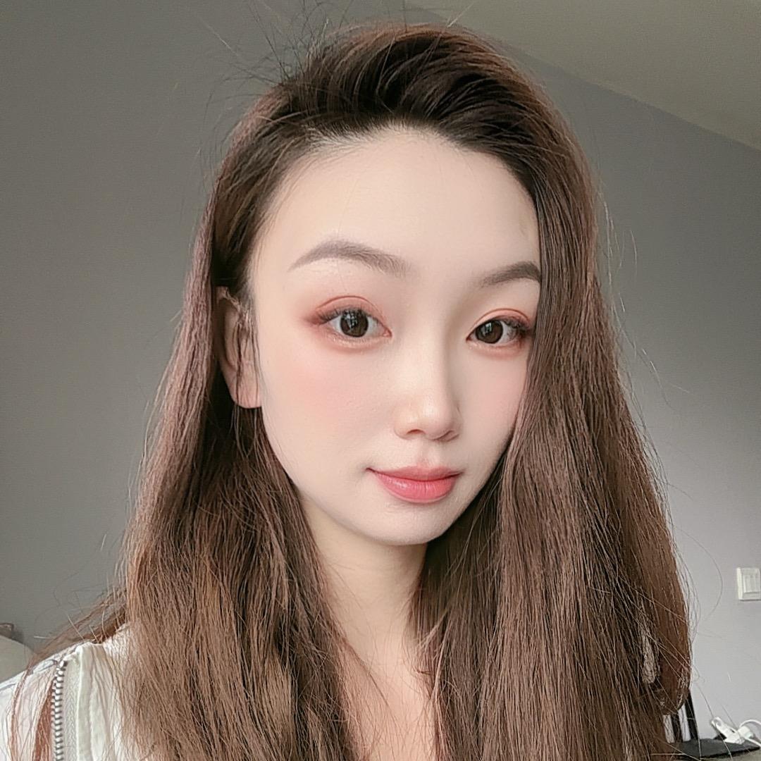 巩妞妞