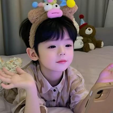 陈.（跑刀鼠鼠纯绿色）