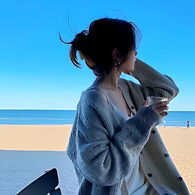 小雪爱游玩
