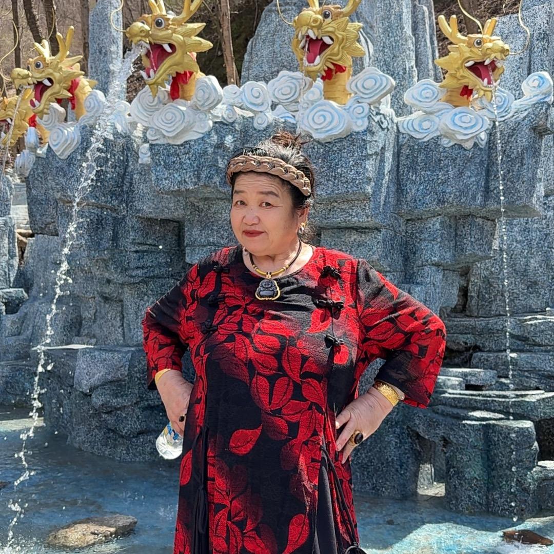 守妇道的老妇女