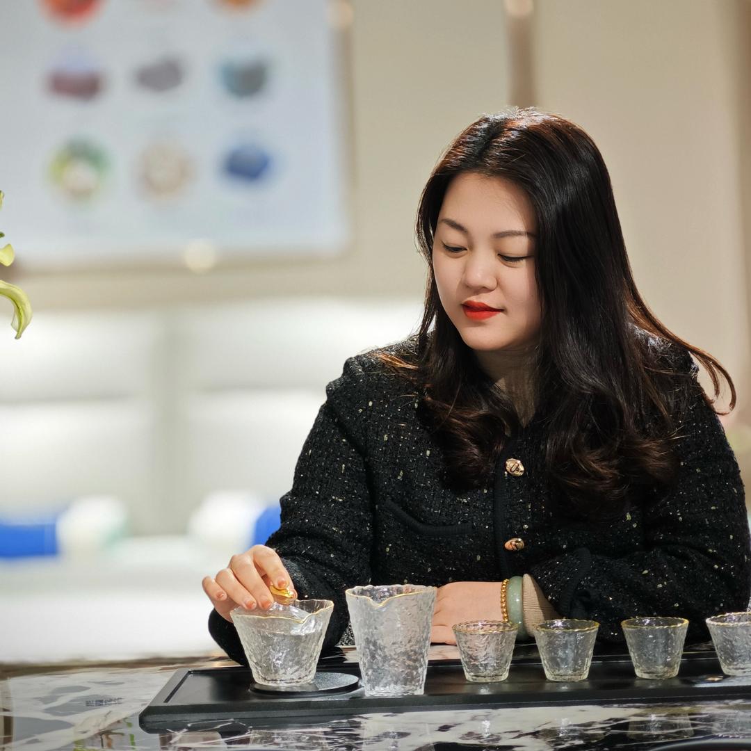 梅州晚安家具店金姐
