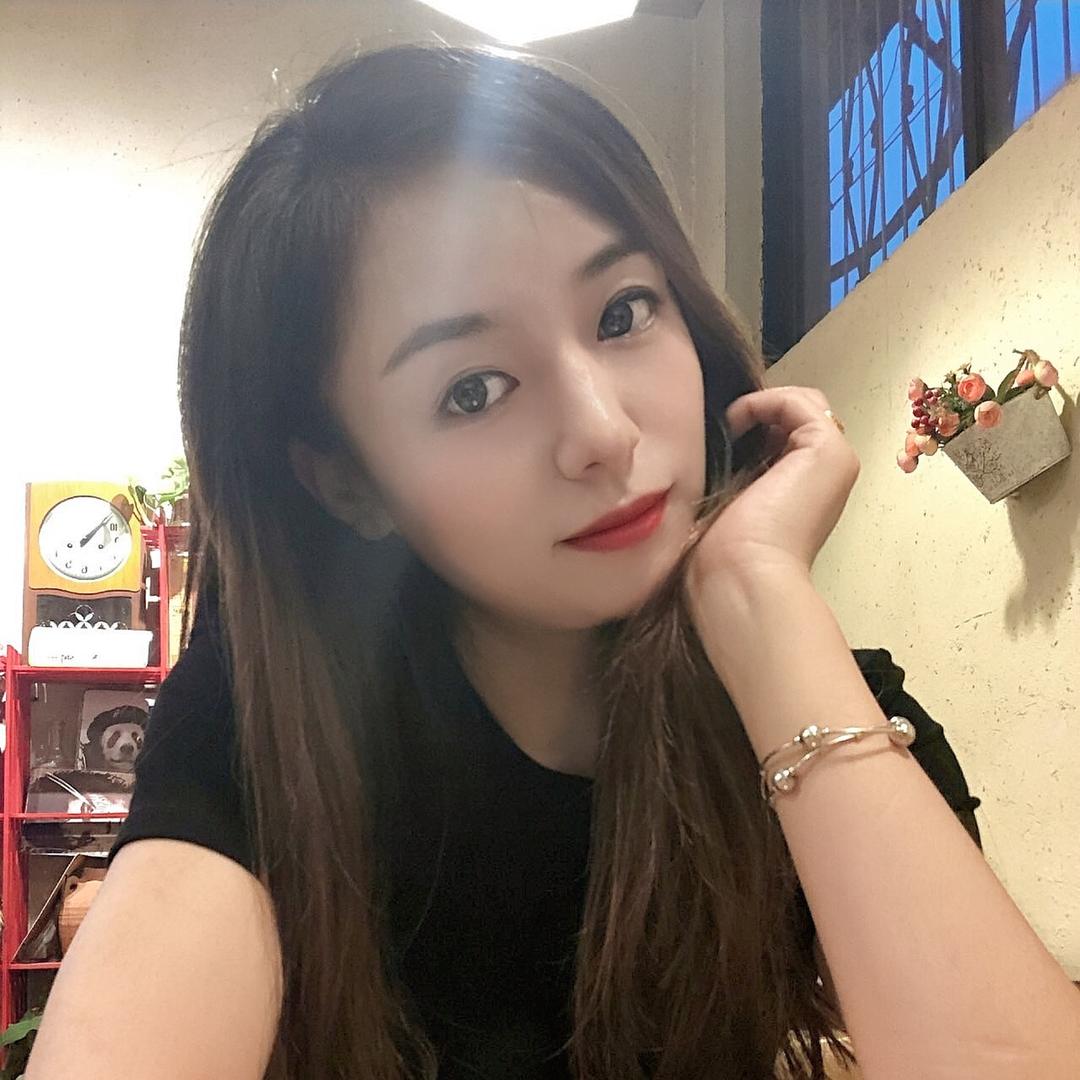 辉姑娘
