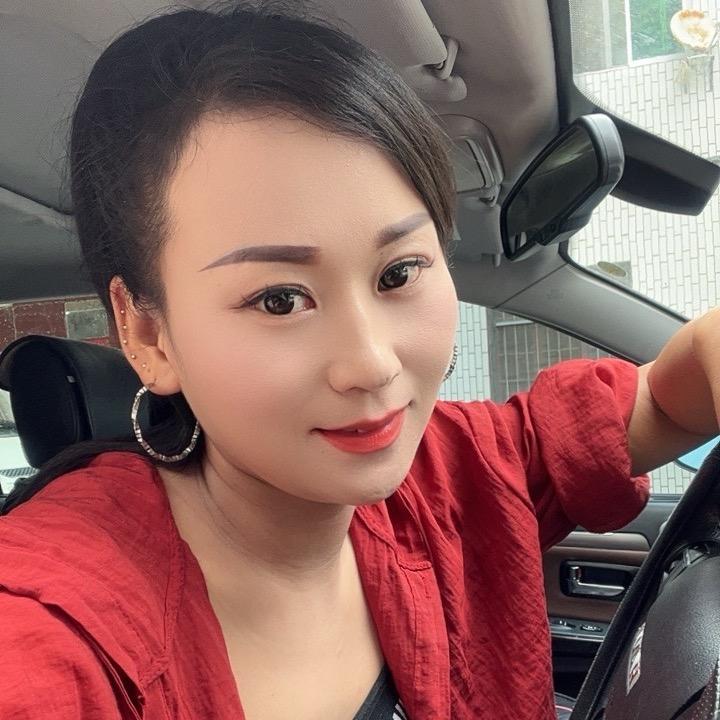 主持人刘焕
