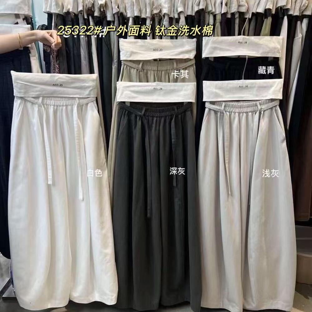 盼盼女装实体店