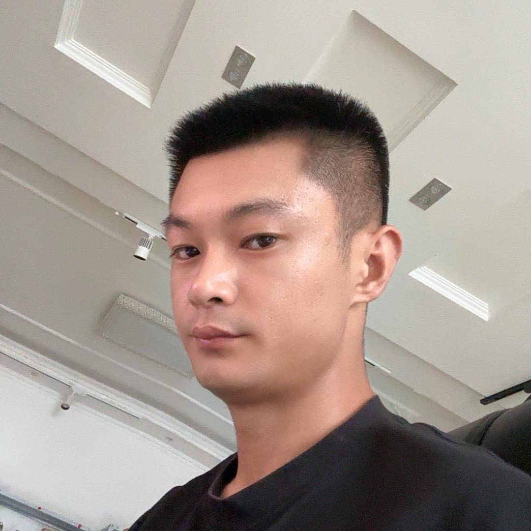 卖袋子的小吕