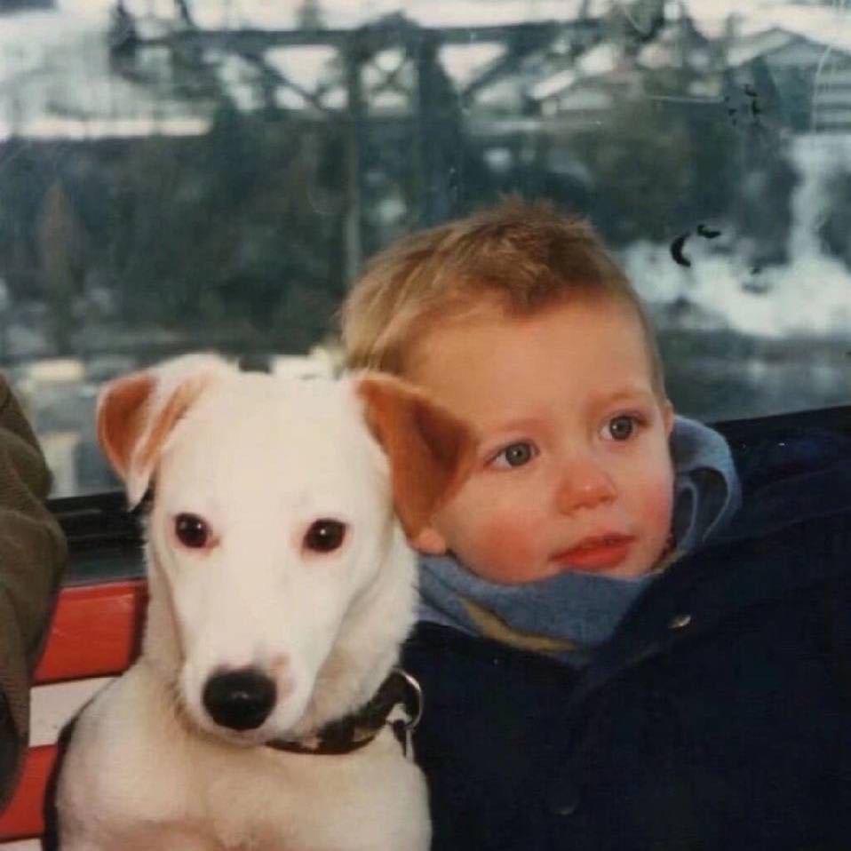 简修凑百货商行