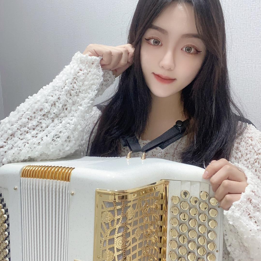 Ziyi·手风琴🪗