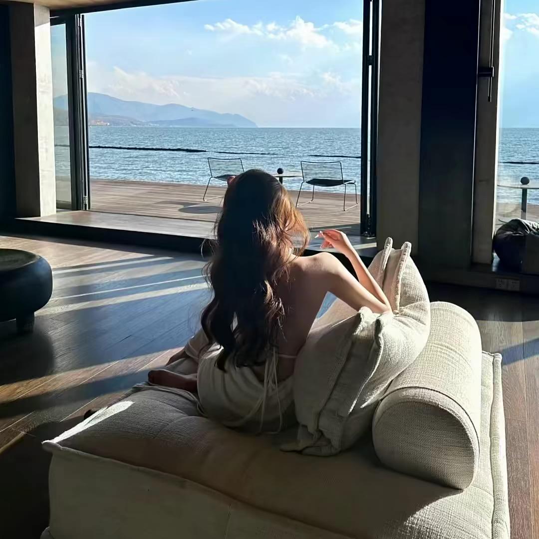 早点睡.