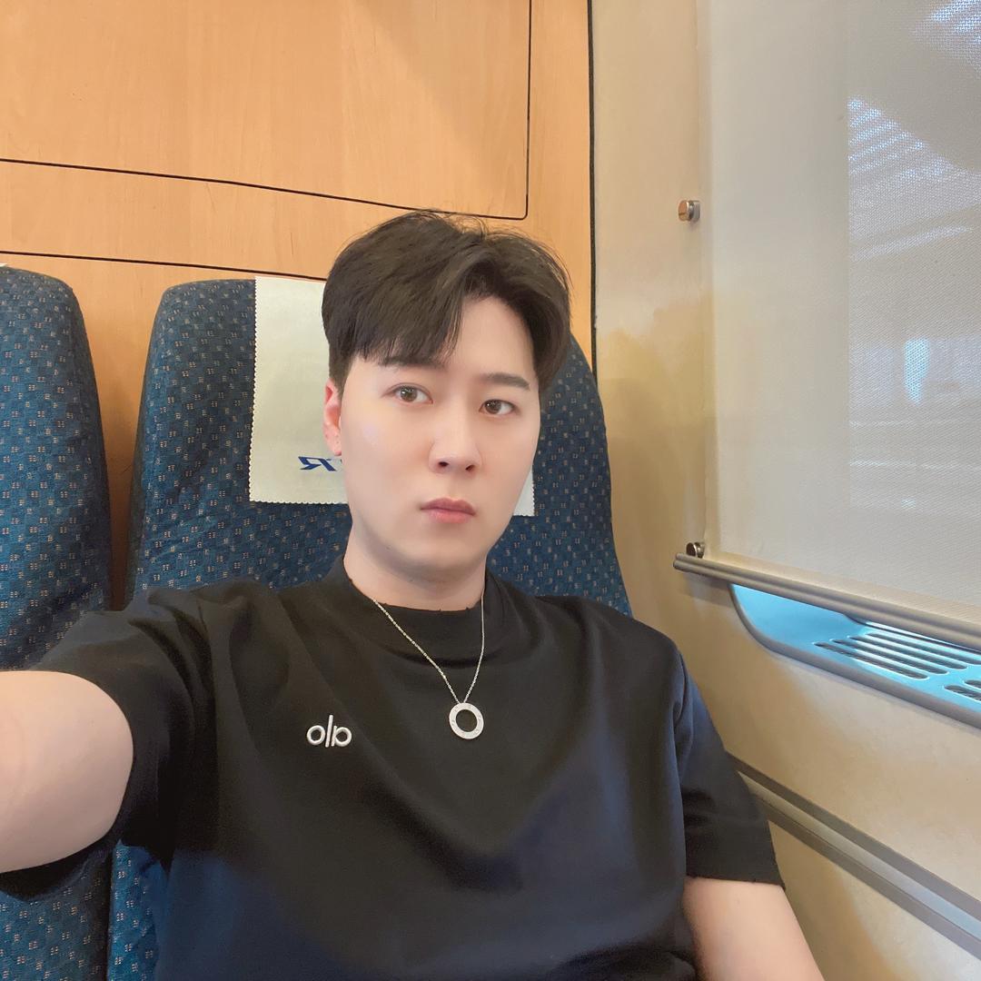 泽宇。