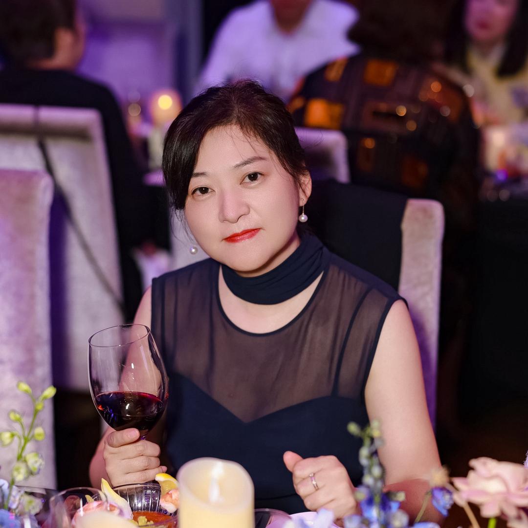 徐婕（记录和外婆的三两事）