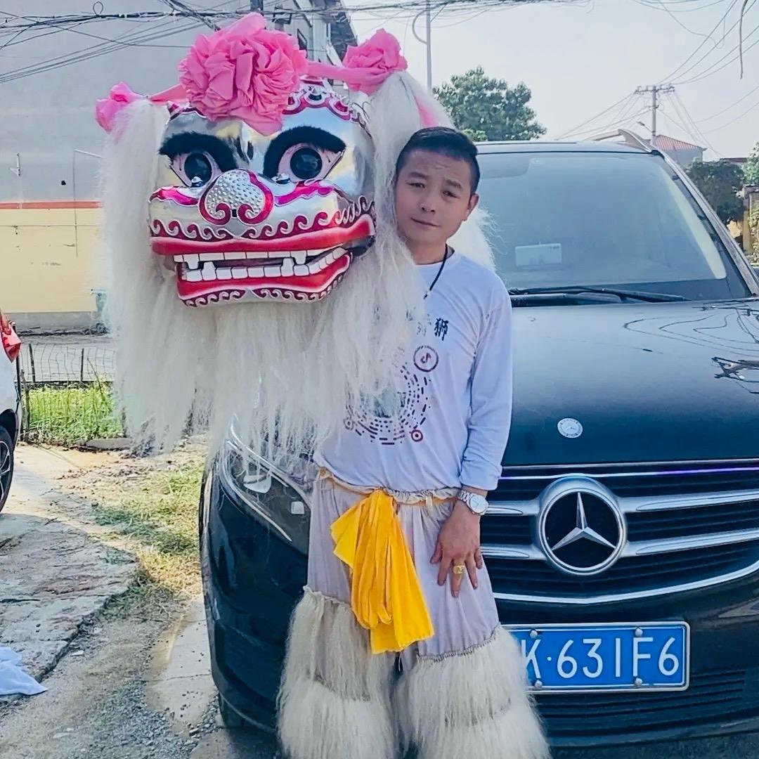 河南许昌忠孝堂舞狮团