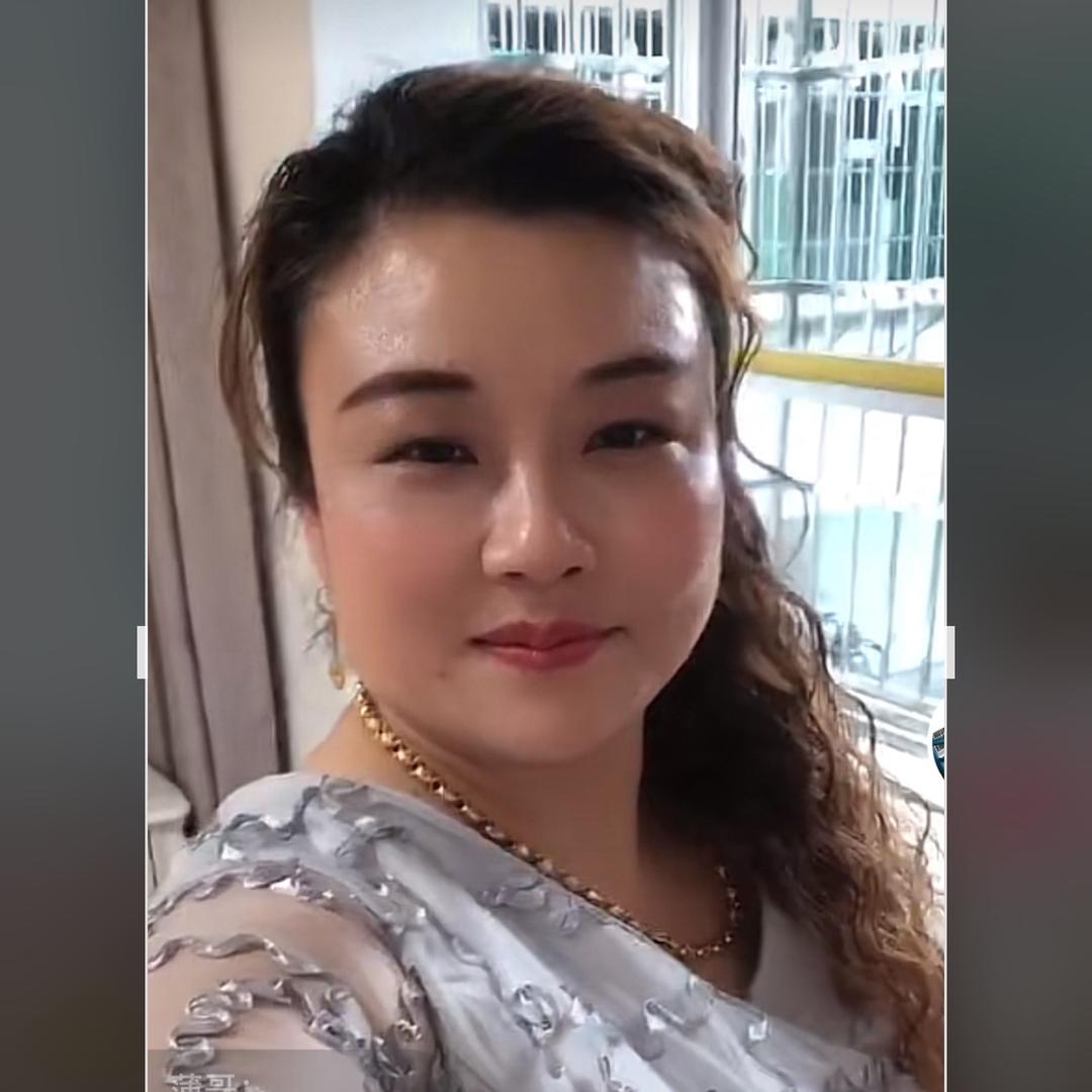 丽 丽