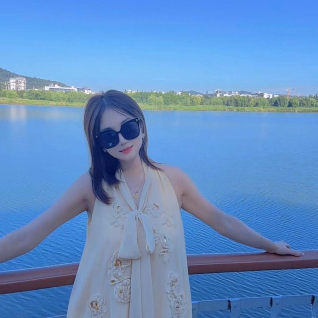 🎀ωαηg汪家菇凉ঞ้