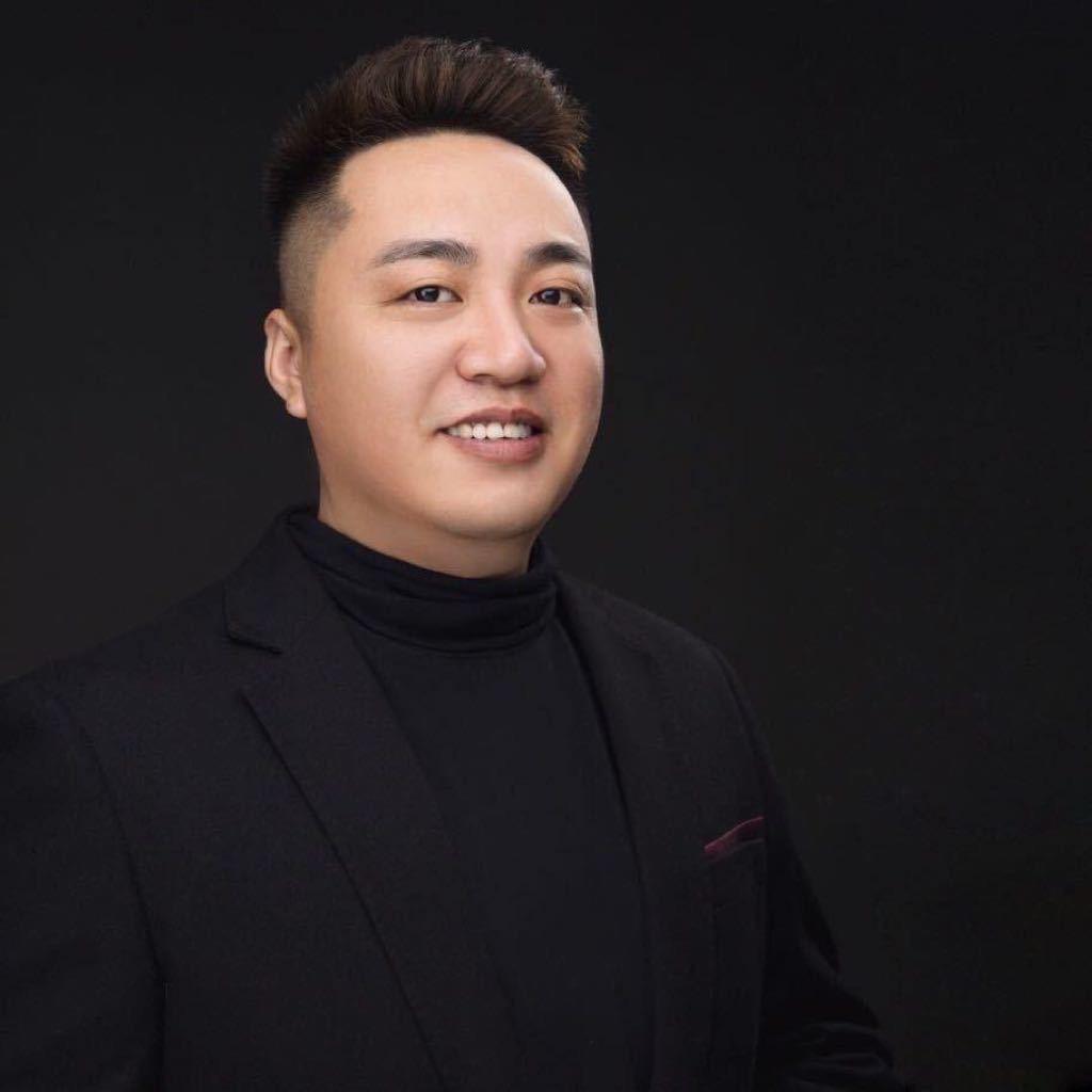 沐曗发型首席设计师李阳