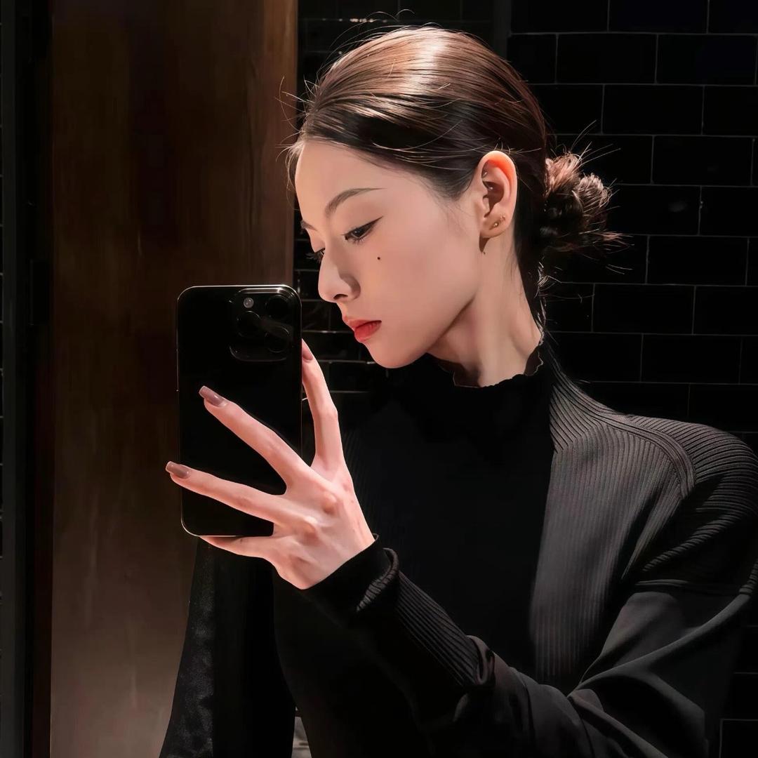 小小卡哇伊🐬