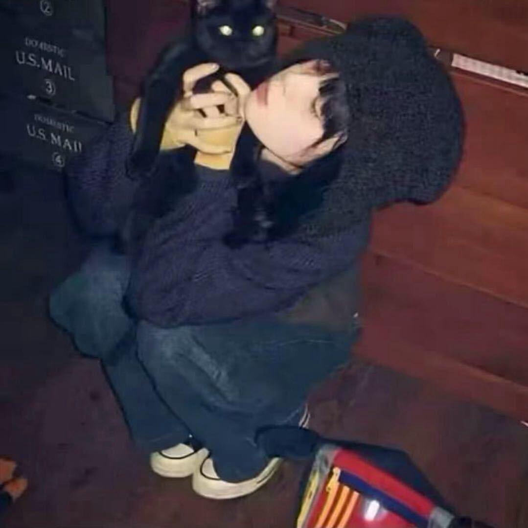 1027