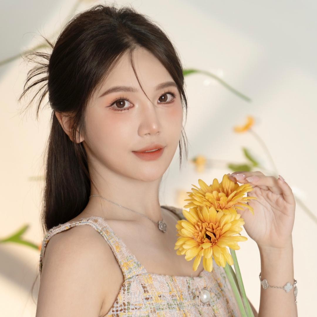 美子Mia