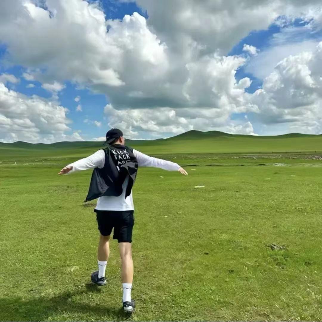 AA晚睡不起的建材猴哥