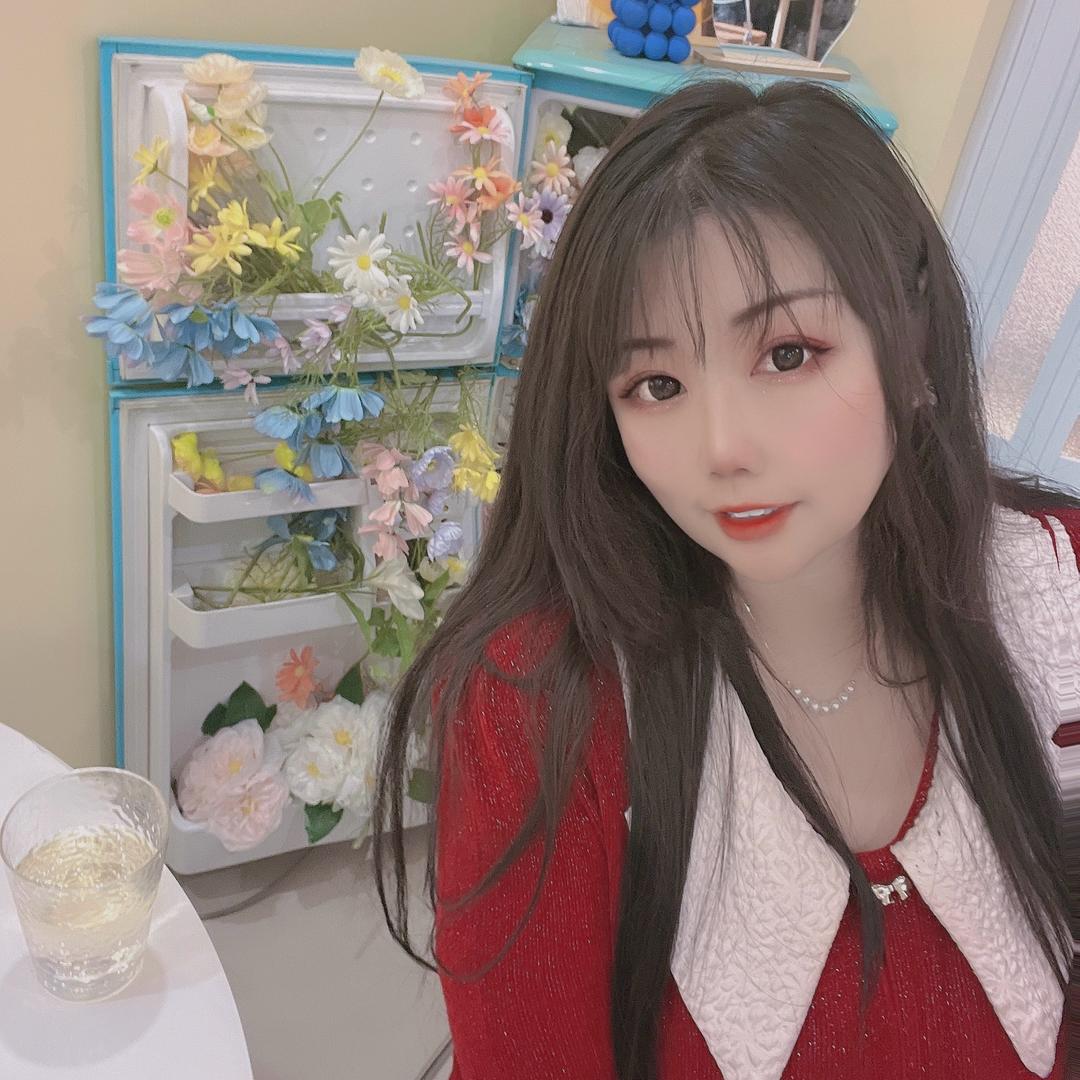 姚姚抖音运营（拍摄直播）