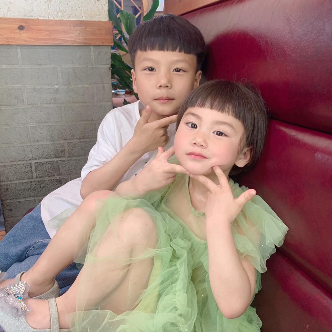 👑-风吹裙摆