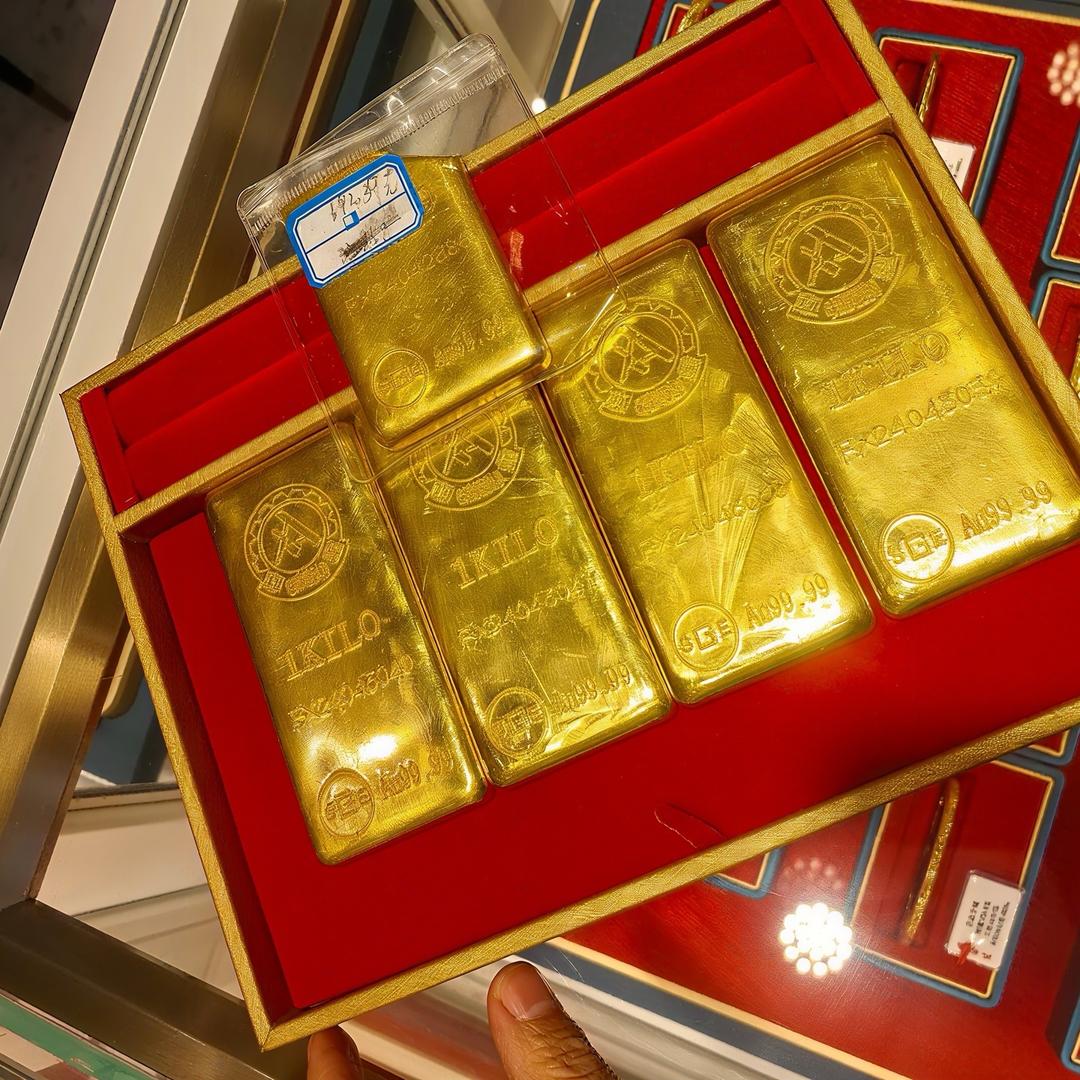 鸿五福珠宝（土门富力开元城店）