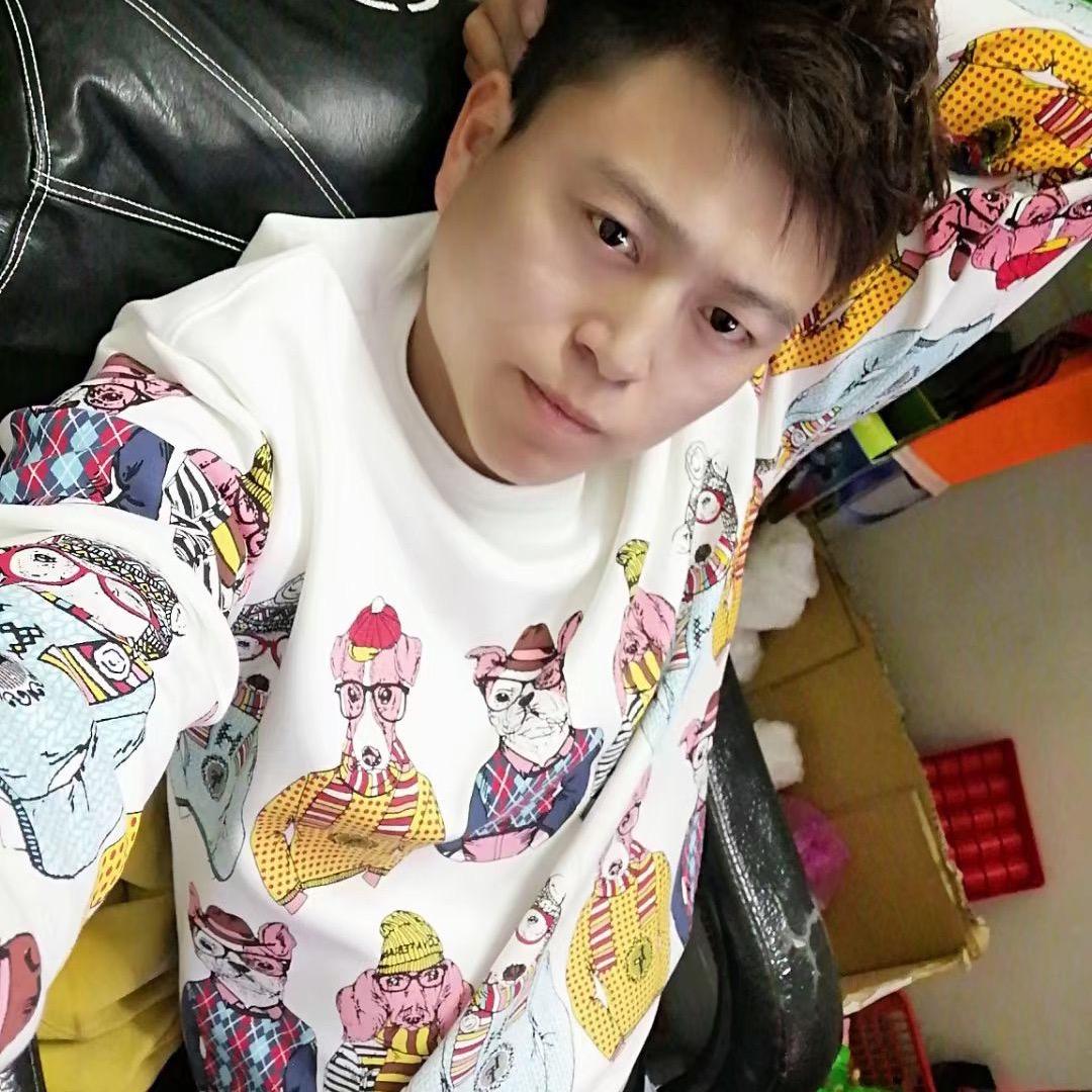 村东头那小伙